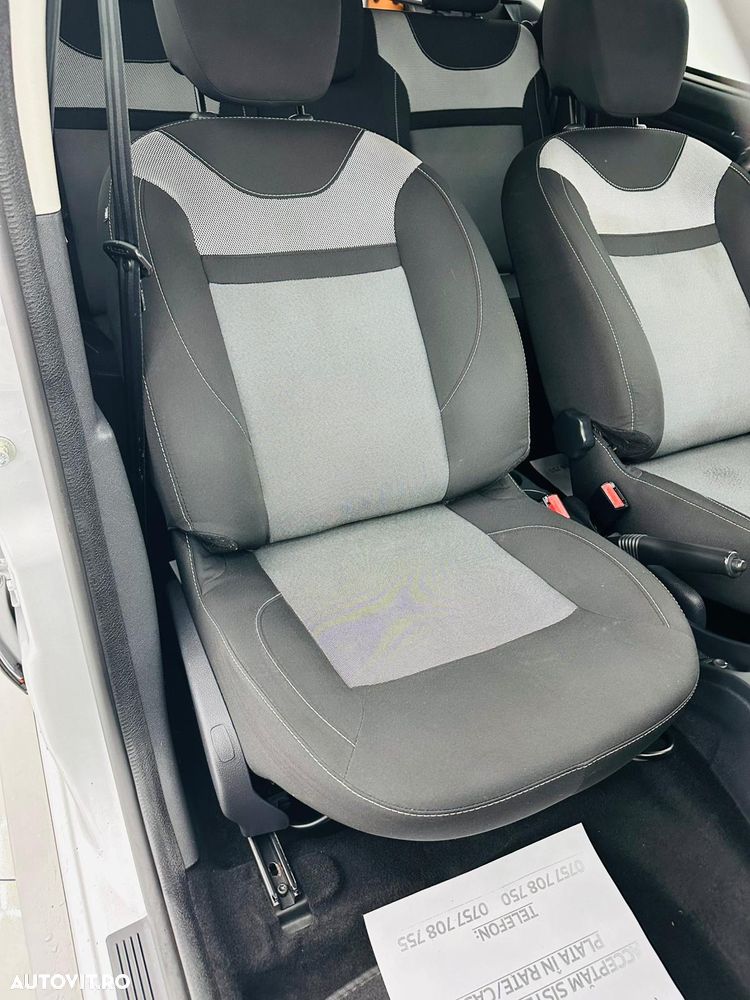 Dacia Duster SCe 115 4x2 Laureate - 21