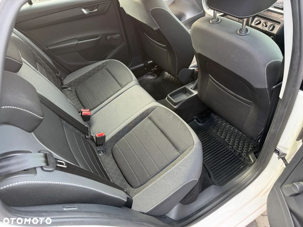 Skoda Fabia - 11