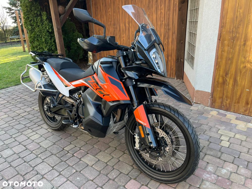 KTM DUKE 890 - 5