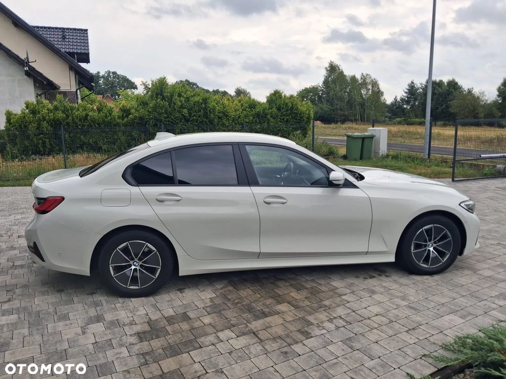 BMW Seria 3 318i Advantage - 2