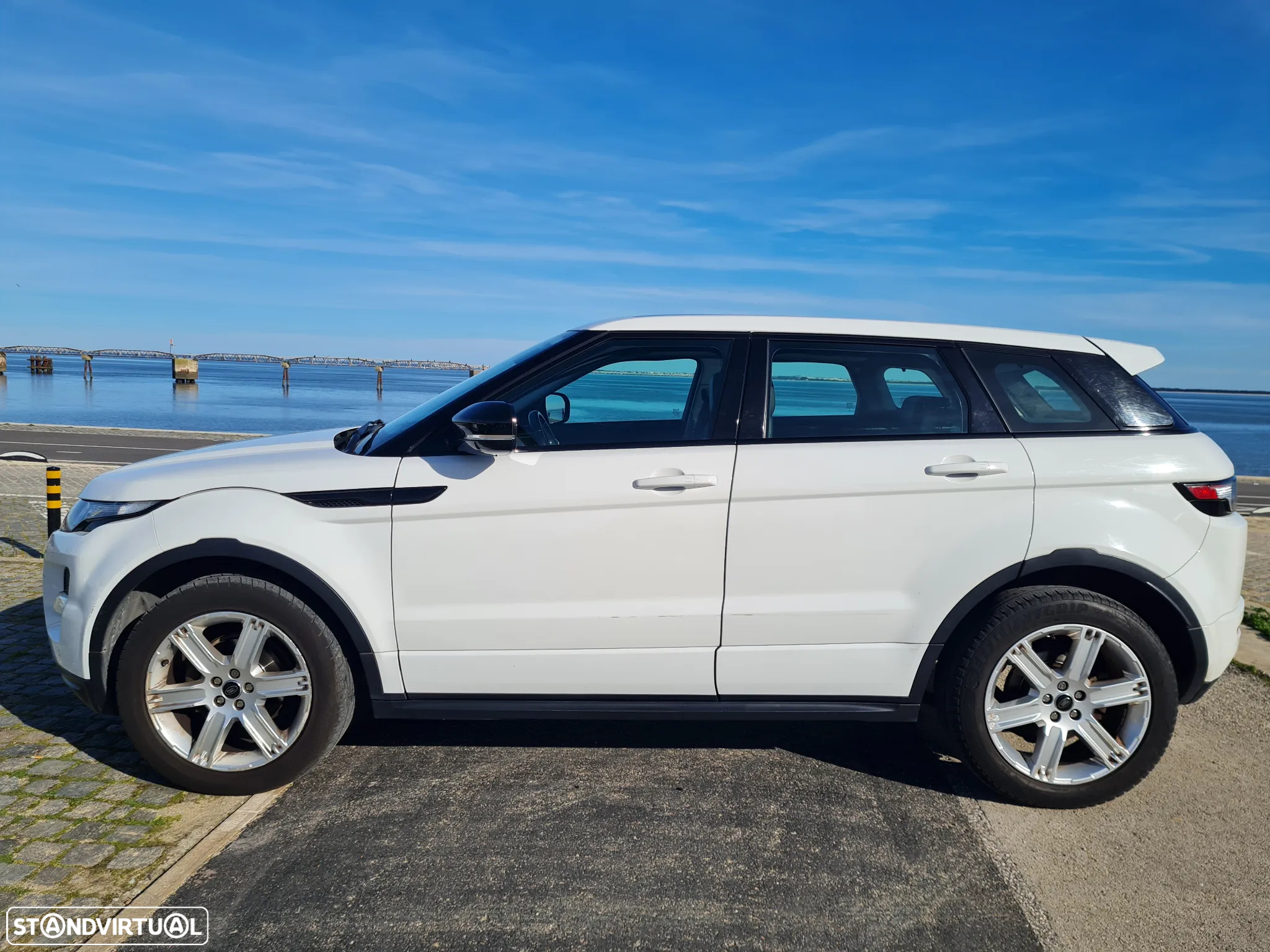 Land Rover Range Rover Evoque 2.2 eD4 Dynamic - 3