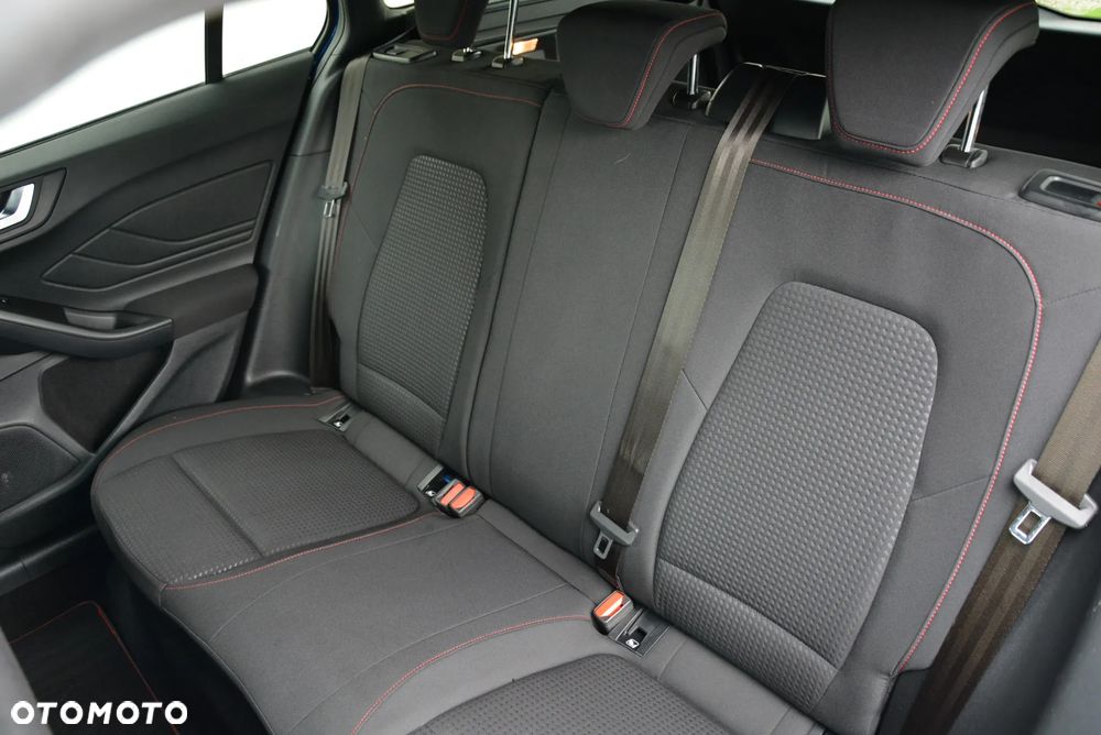 Ford Focus 2.0 EcoBlue ST-Line - 30