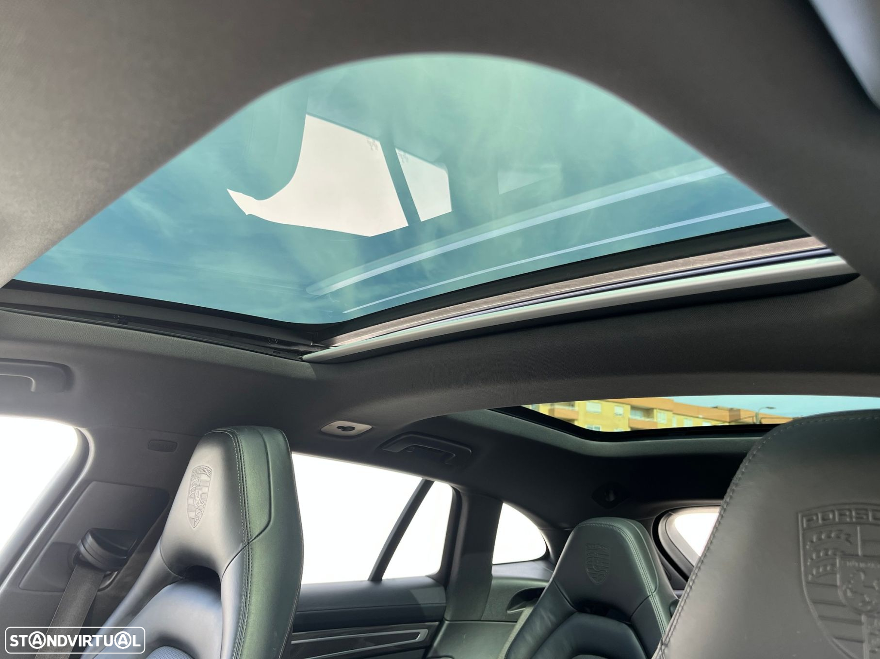 Porsche Panamera Sport Turismo 4 E-Hybrid - 23