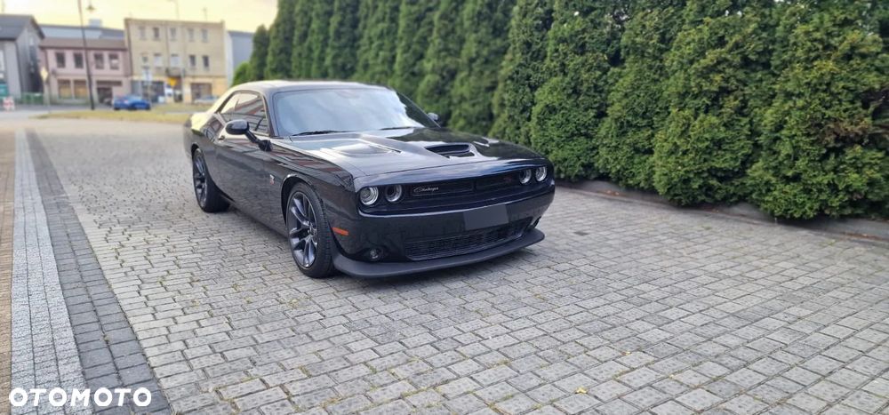 Dodge Challenger 6.4 Scat Pack - 2