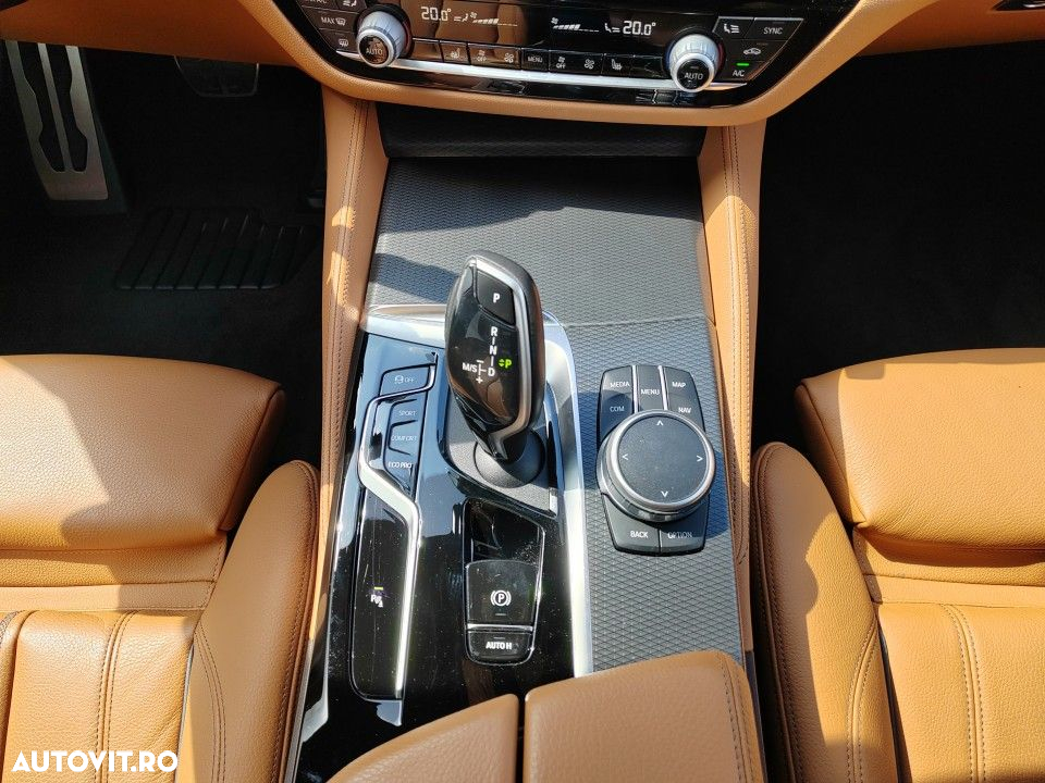 BMW Seria 5 520d Aut. M Sport Edition - 25