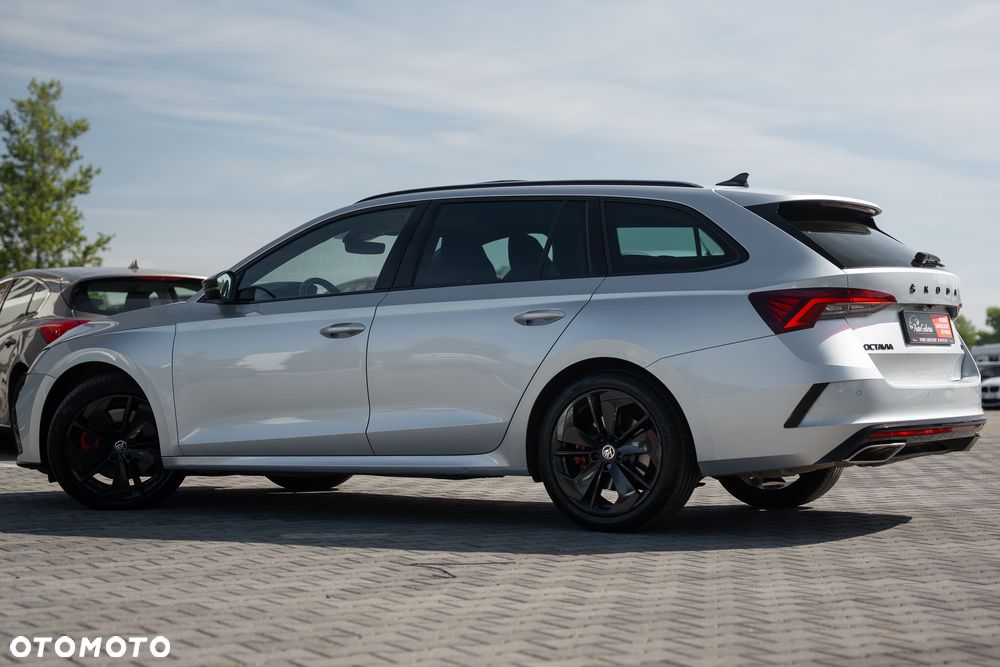 Skoda Octavia 2.0 TSI DSG RS - 14