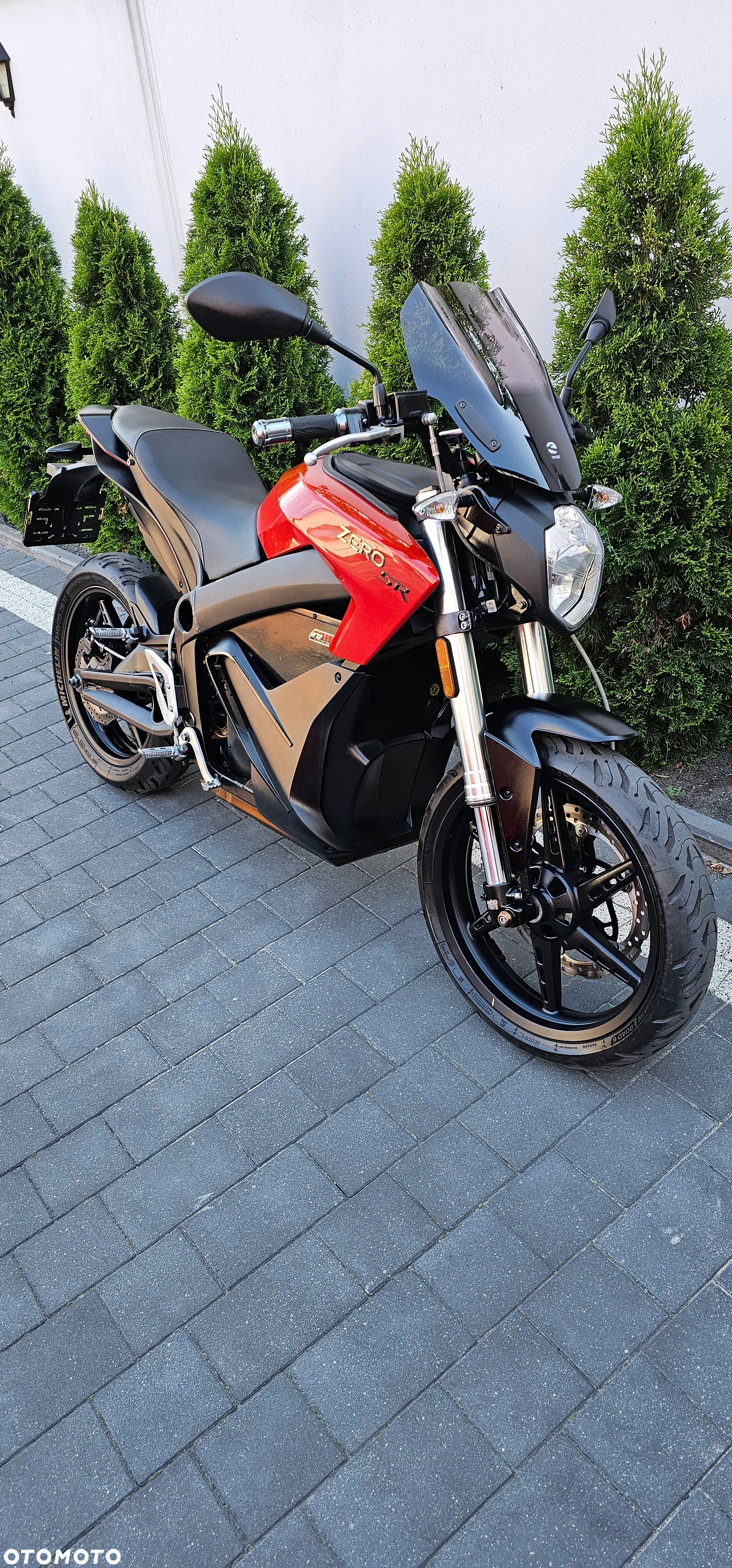 Zero SR - 11