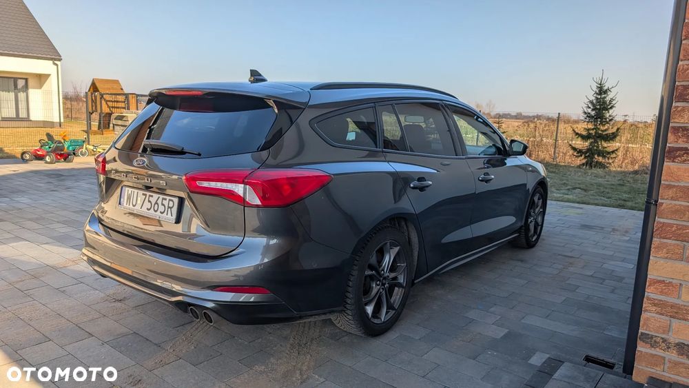 Ford Focus 1.5 EcoBoost ST-Line - 4