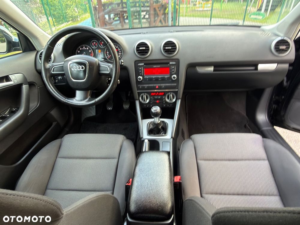 Audi A3 Sportback 1.4 TFSI Attraction - 6