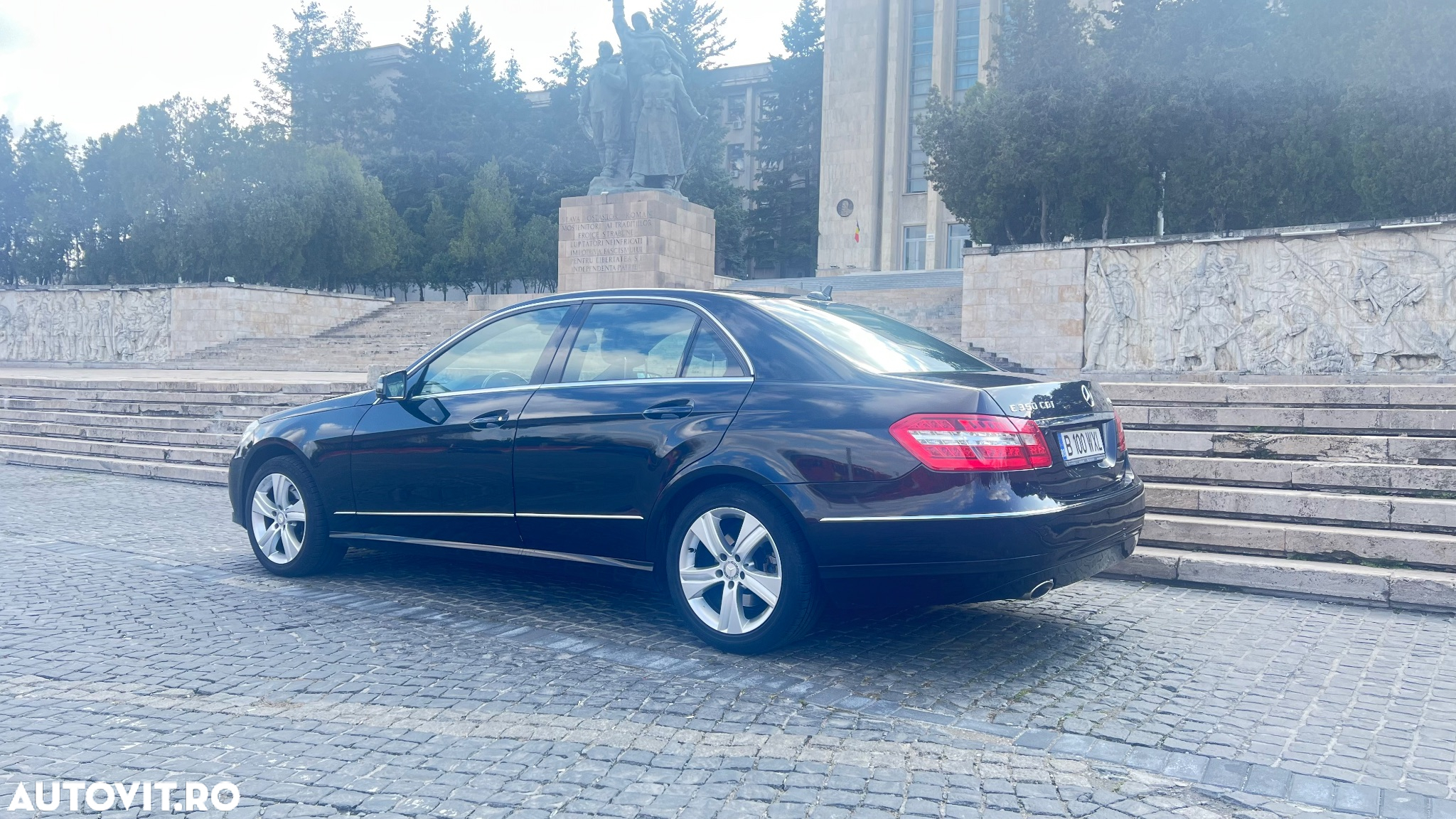 Mercedes-Benz E 350 CDI BlueEfficiency 4Matic - 34