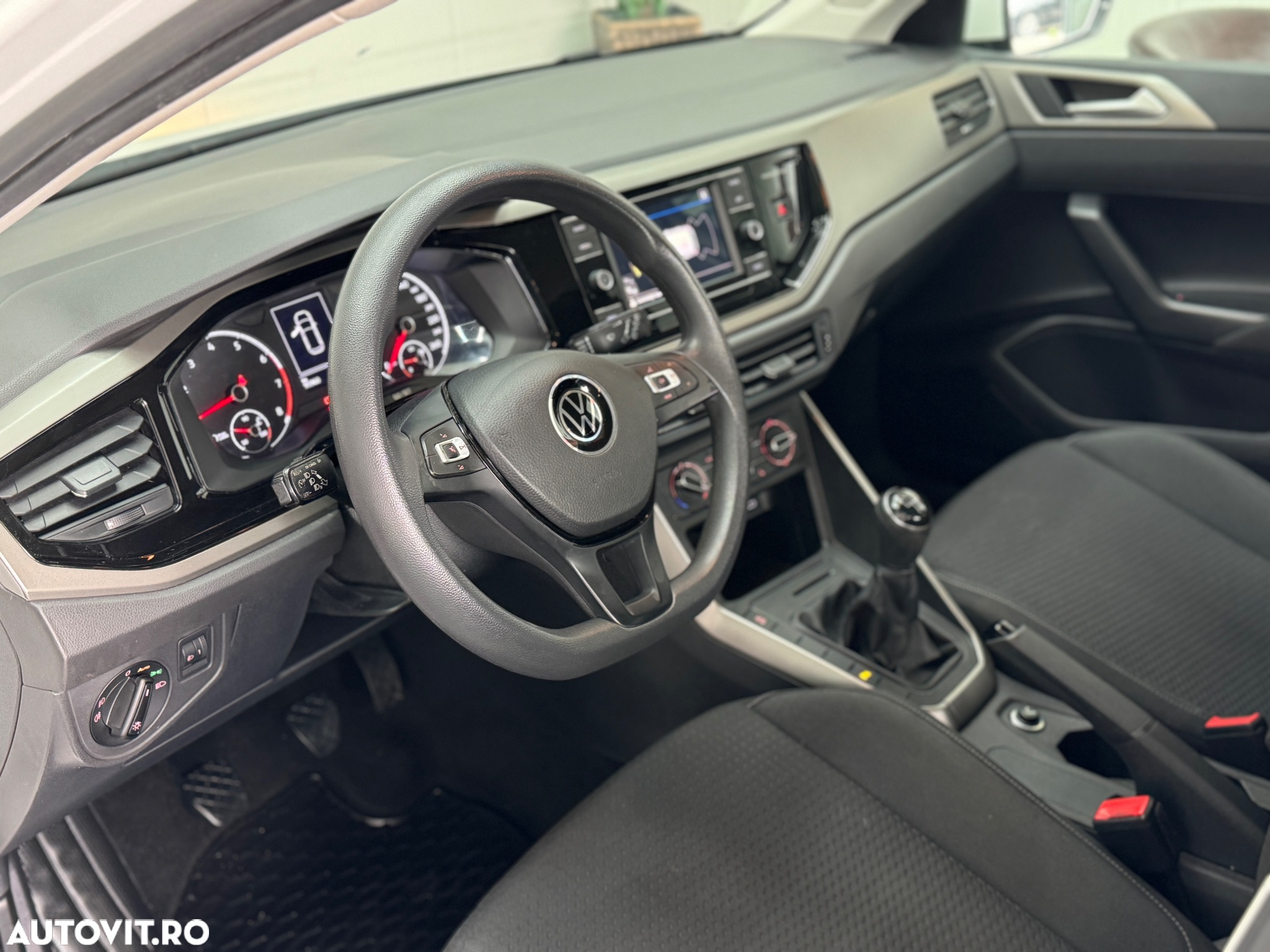 Volkswagen Polo 1.0 TSI Comfortline - 12