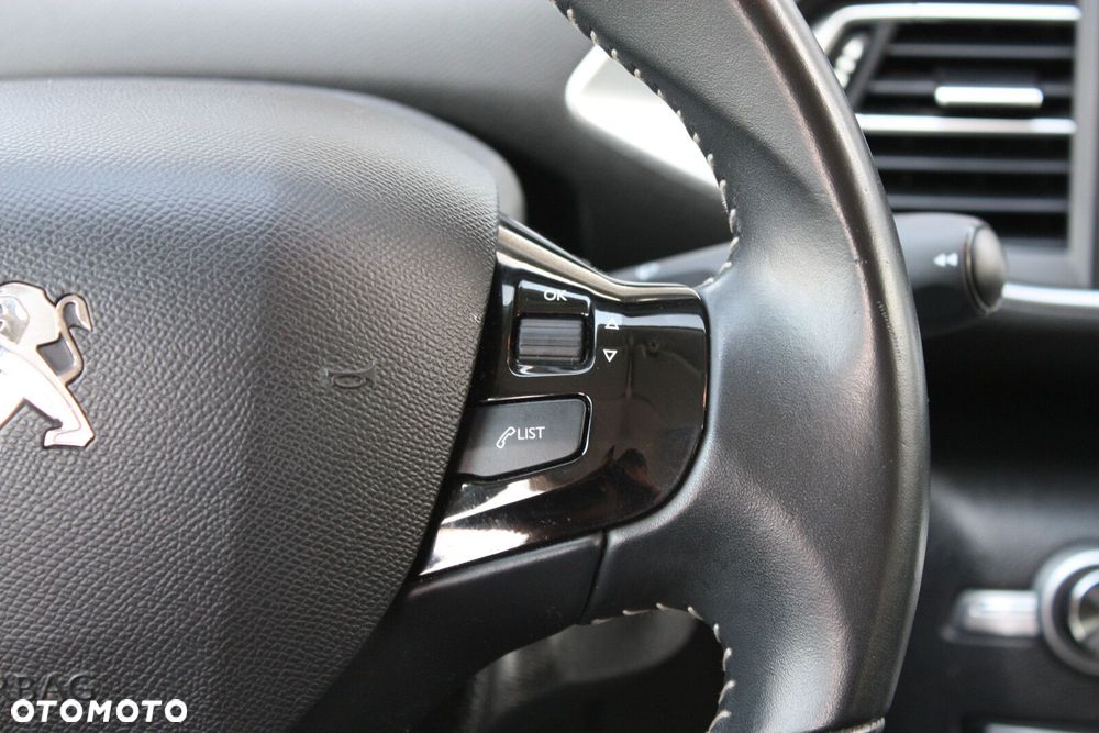 Peugeot 308 1.2 PureTech GPF Active S&S - 26