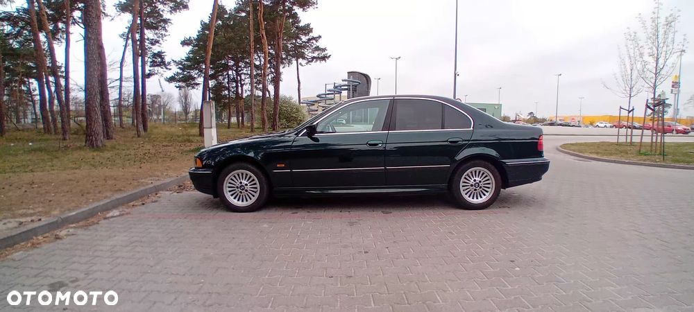 BMW Seria 5 520i - 4