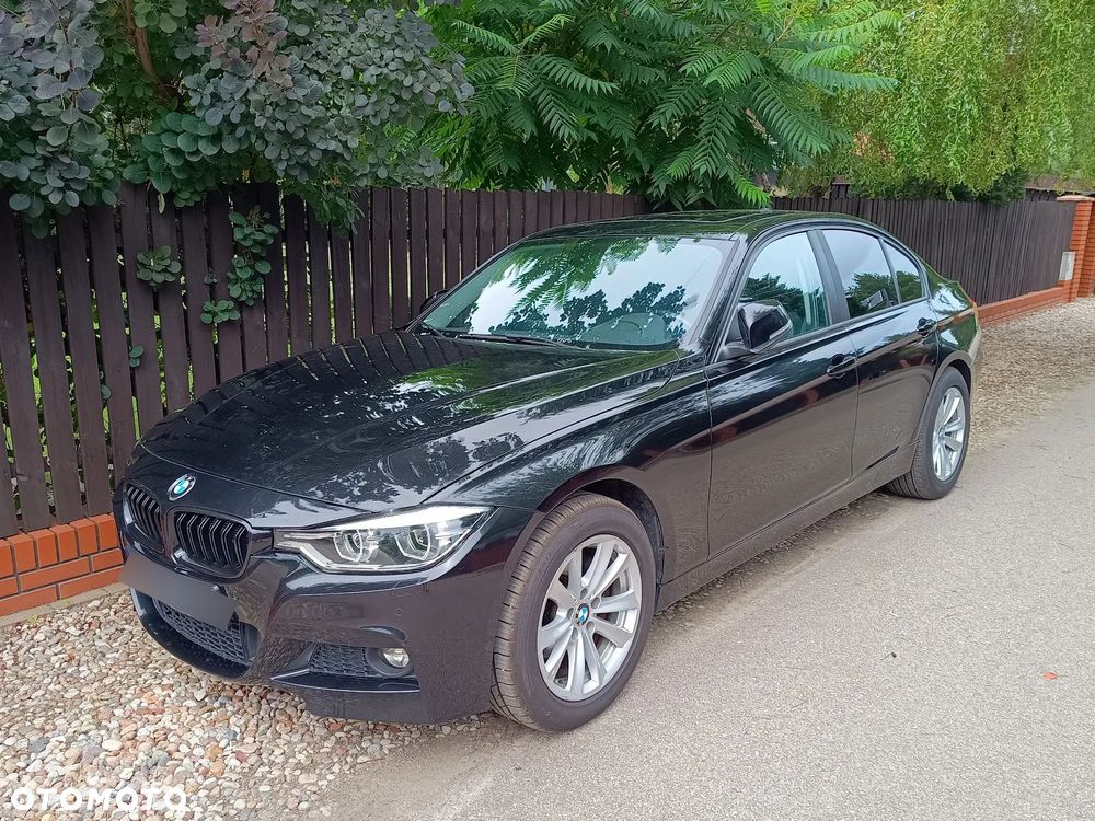 BMW Seria 3 328i xDrive - 24