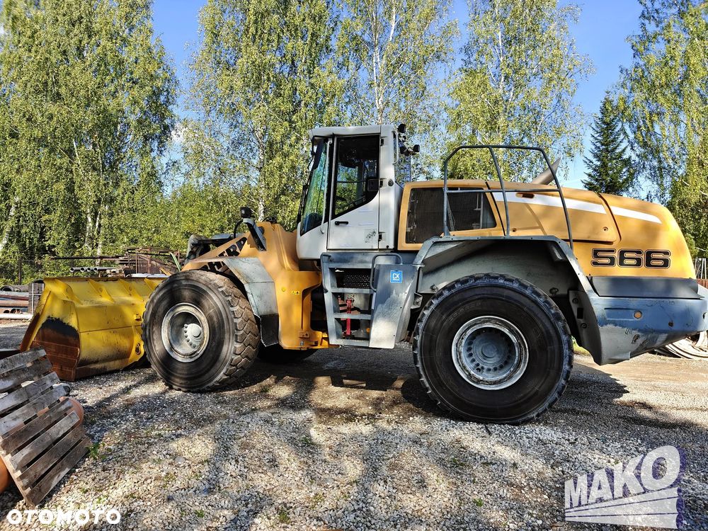 Liebherr L566 - 2