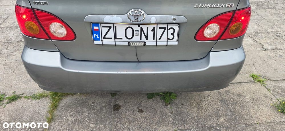 Toyota Corolla - 4