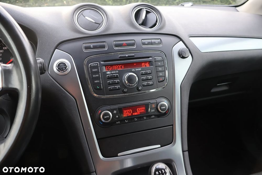 Ford Mondeo 1.6 T Titanium - 10