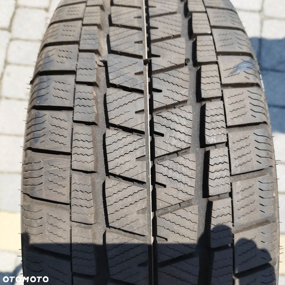 215/60/17 c falken eurowinter van01 - 1