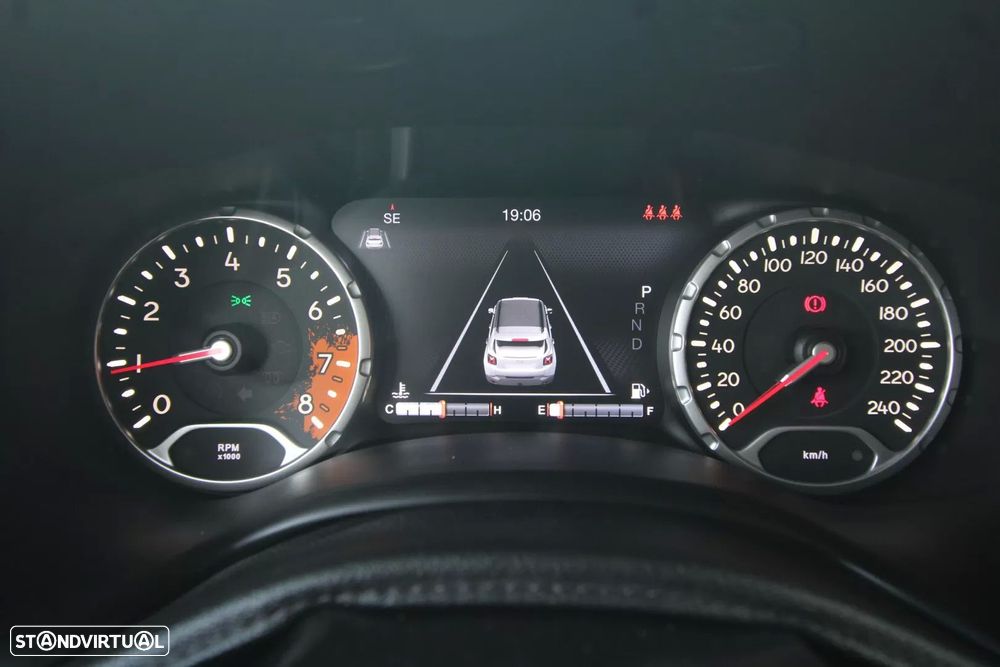 Jeep Renegade 1.4 MultiAir DSG Limited - 36