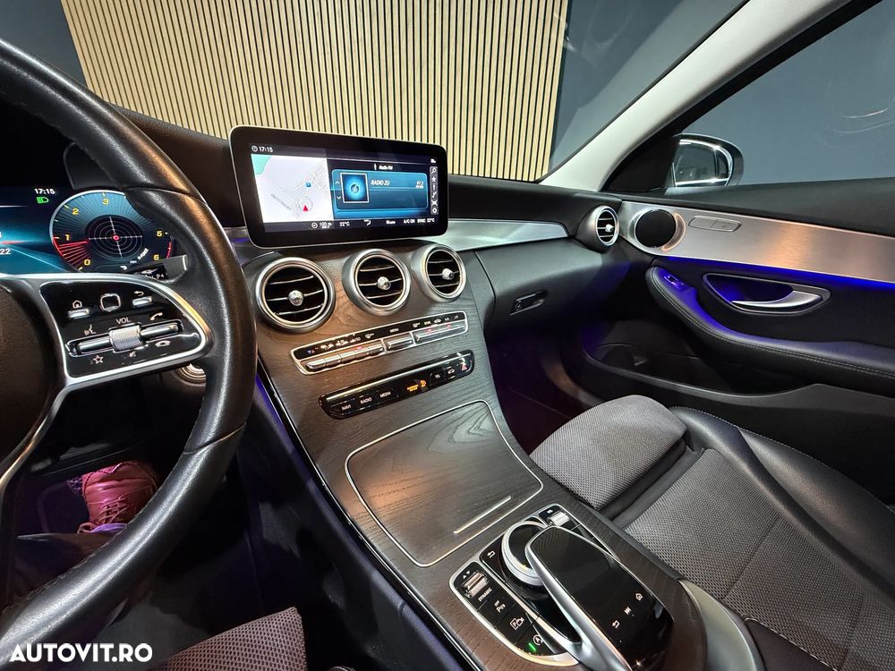 Mercedes-Benz C - 13