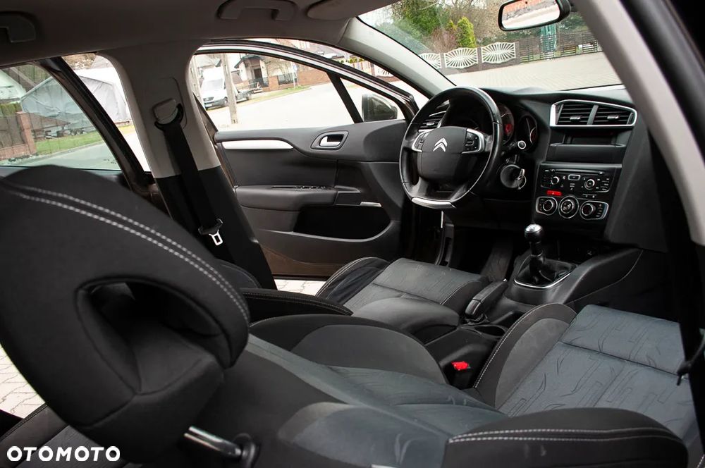 Citroën C4 VTi 120 Attraction - 24