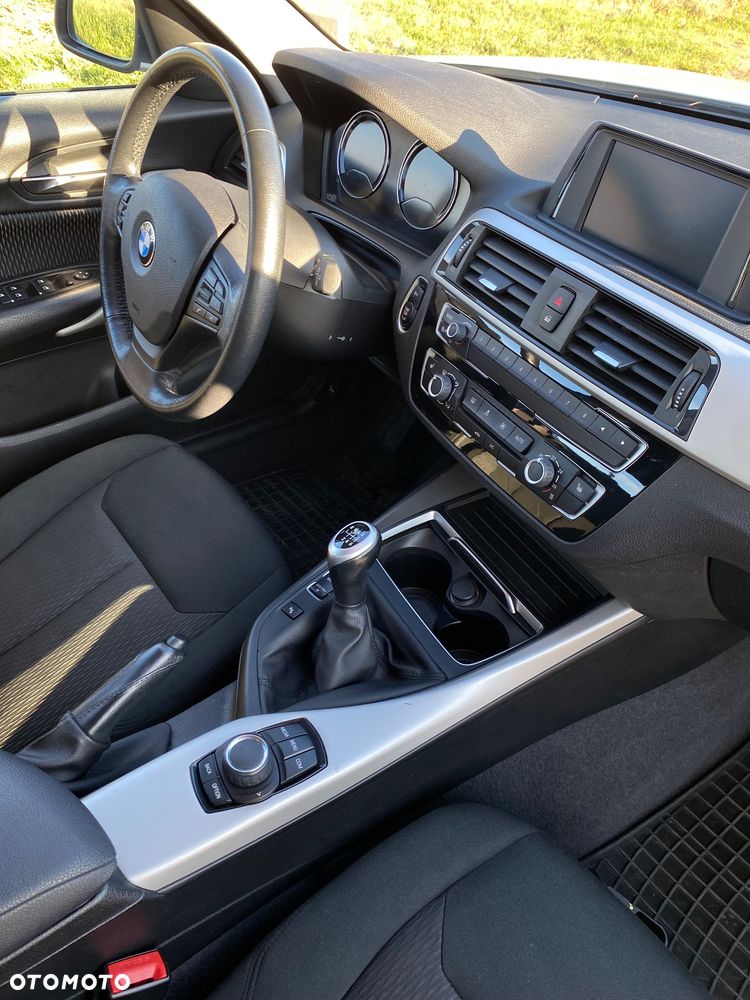 BMW Seria 1 118i - 9