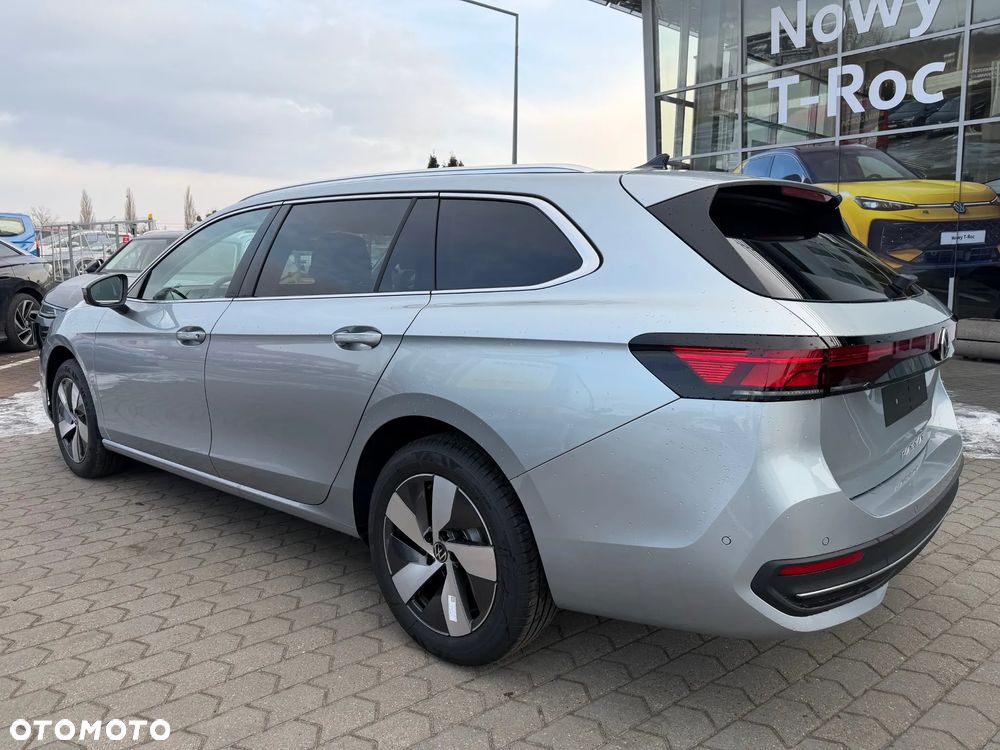 Volkswagen Passat Variant 2.0 TDI SCR Business Plus DSG - 4