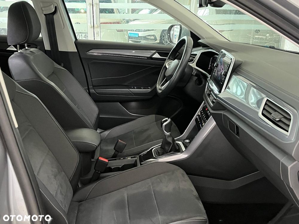 Volkswagen T-Roc - 18