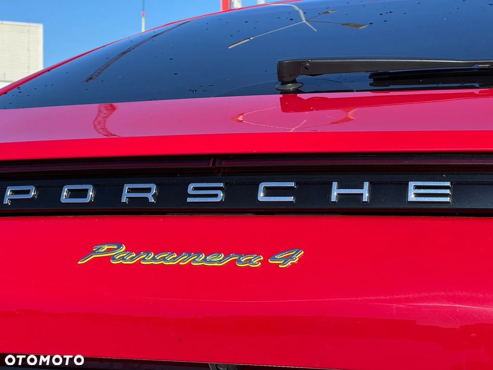 Porsche Panamera 4 E-Hybrid - 27