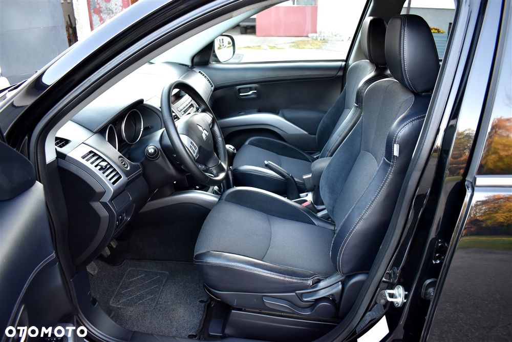 Mitsubishi Outlander 2.0 2WD Diamant Edition - 11