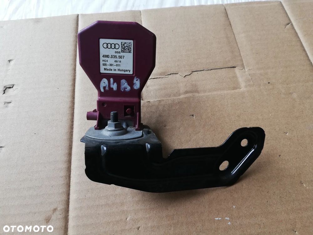 WZMACNIACZ 4M0035507 ANTENA AUDI A4 B9 - 1