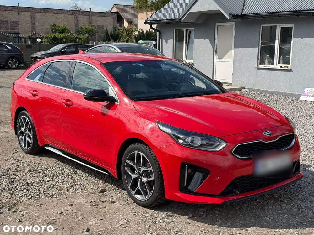 Kia ProCeed - 1