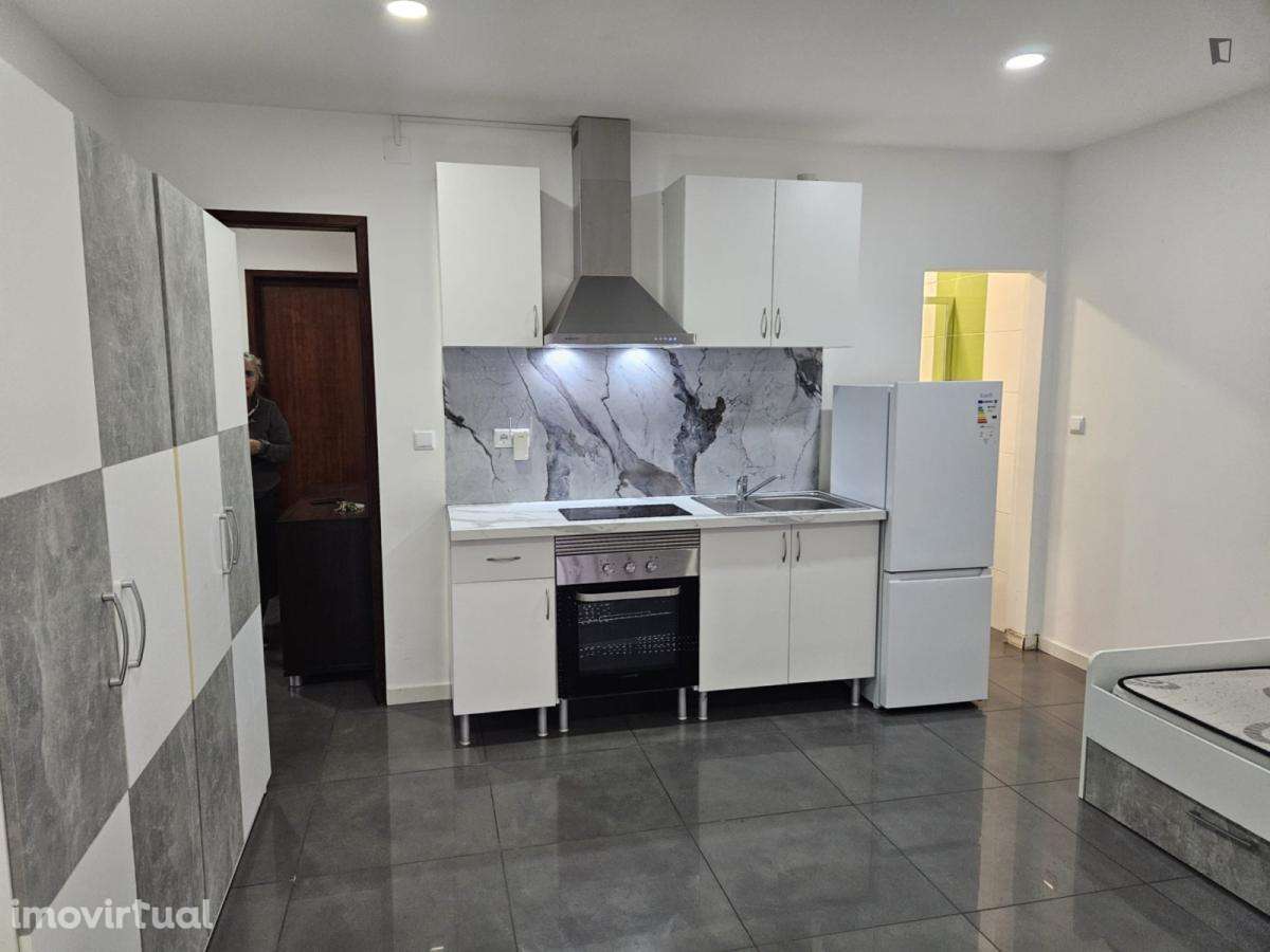 Estúdio - localizado em Aveiro - Grande imagem: 5/8