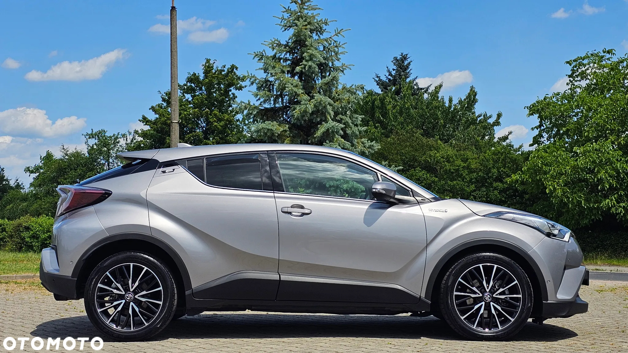 Toyota C-HR Hybrid Lounge - 4