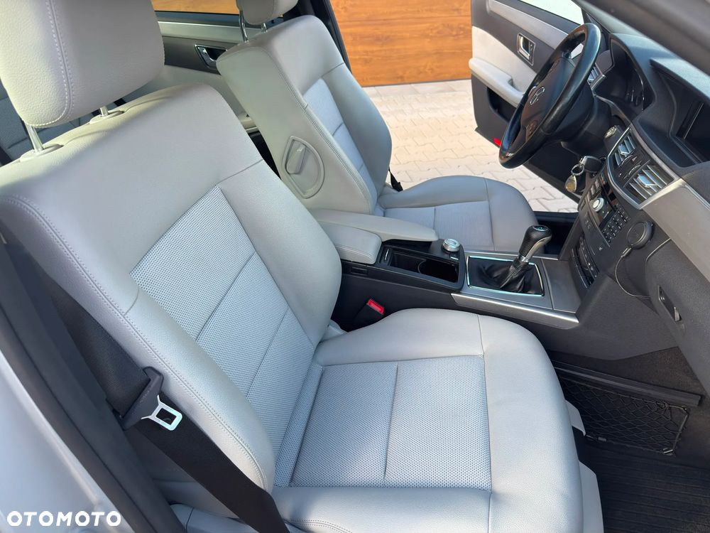 Mercedes-Benz Klasa E 250 CDI DPF BlueEFFICIENCY Avantgarde - 10