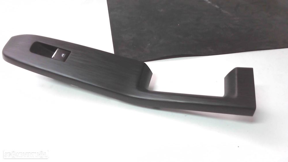 COMANDO DO ELEVADOR FRENTE DIREITO FORD KUGA - 1