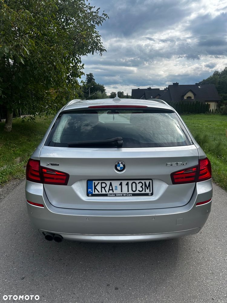 BMW Seria 5 525d xDrive - 5