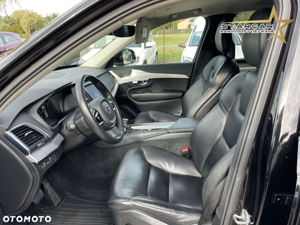 Volvo XC 90 - 9