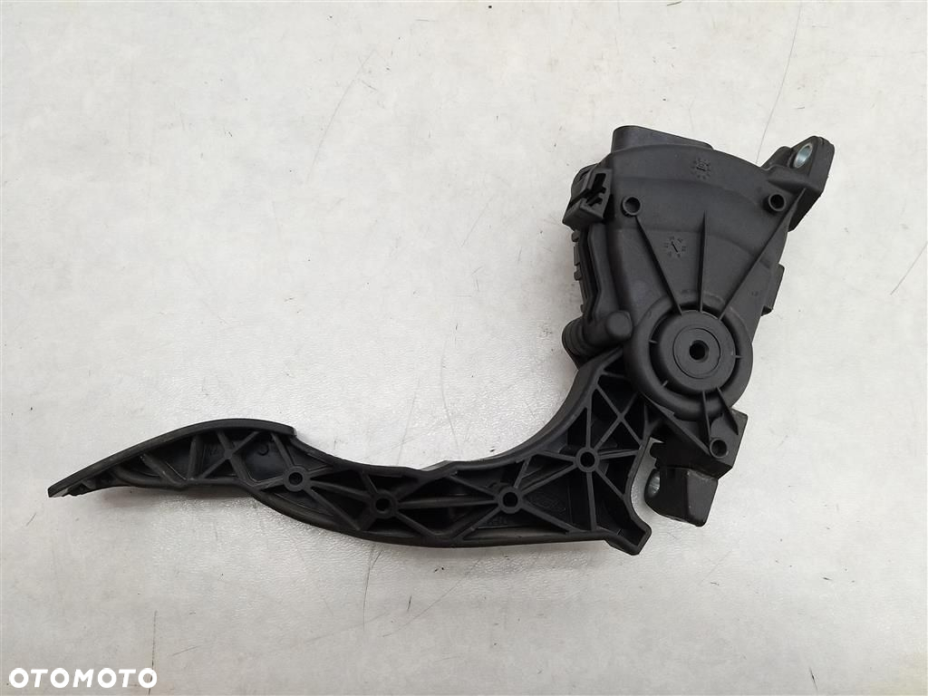 Potencjometr gazu pedał Ford Fusion 2002-2012 1,4 D 2S61-9F836-AA 6 PIN - 3
