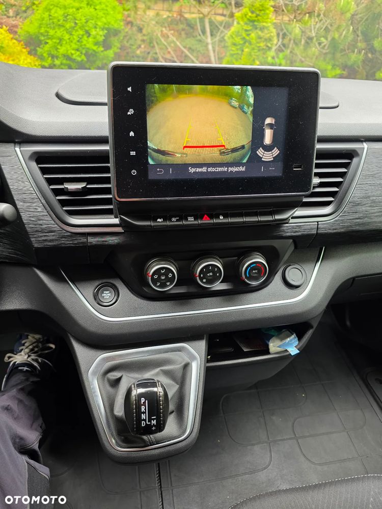 Renault Trafic - 26