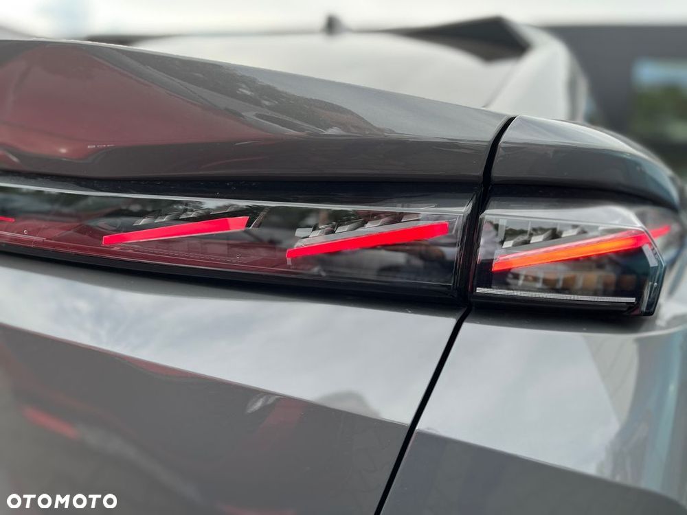 Peugeot 408 - 13