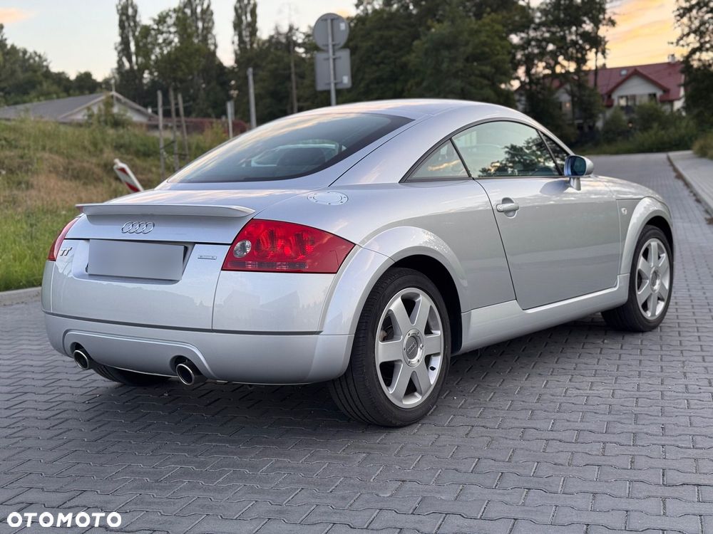 Audi TT Coupé 1.8T Quattro - 9