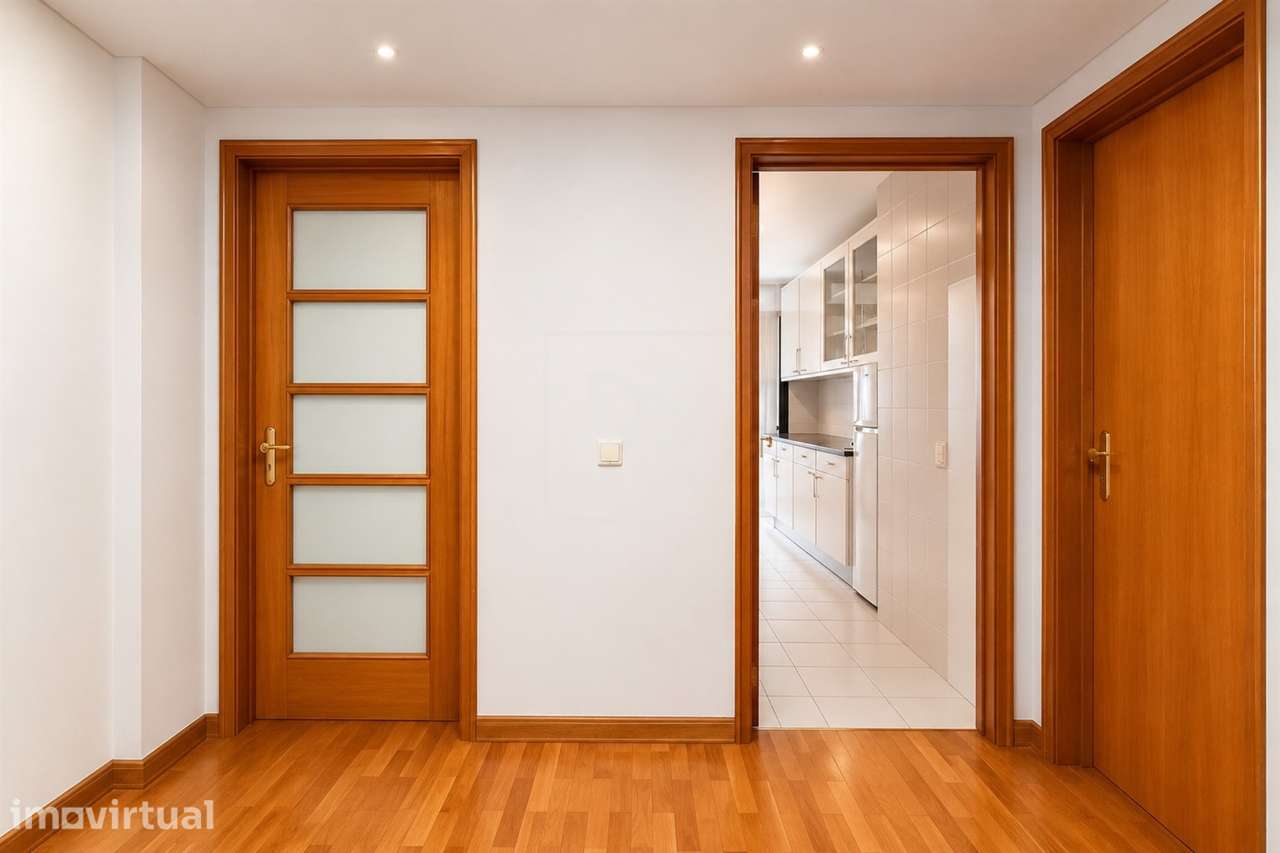 Apartamento T2 Venda em Mafamude e Vilar do Paraíso,Vila Nova de Gaia - Grande imagem: 3/19