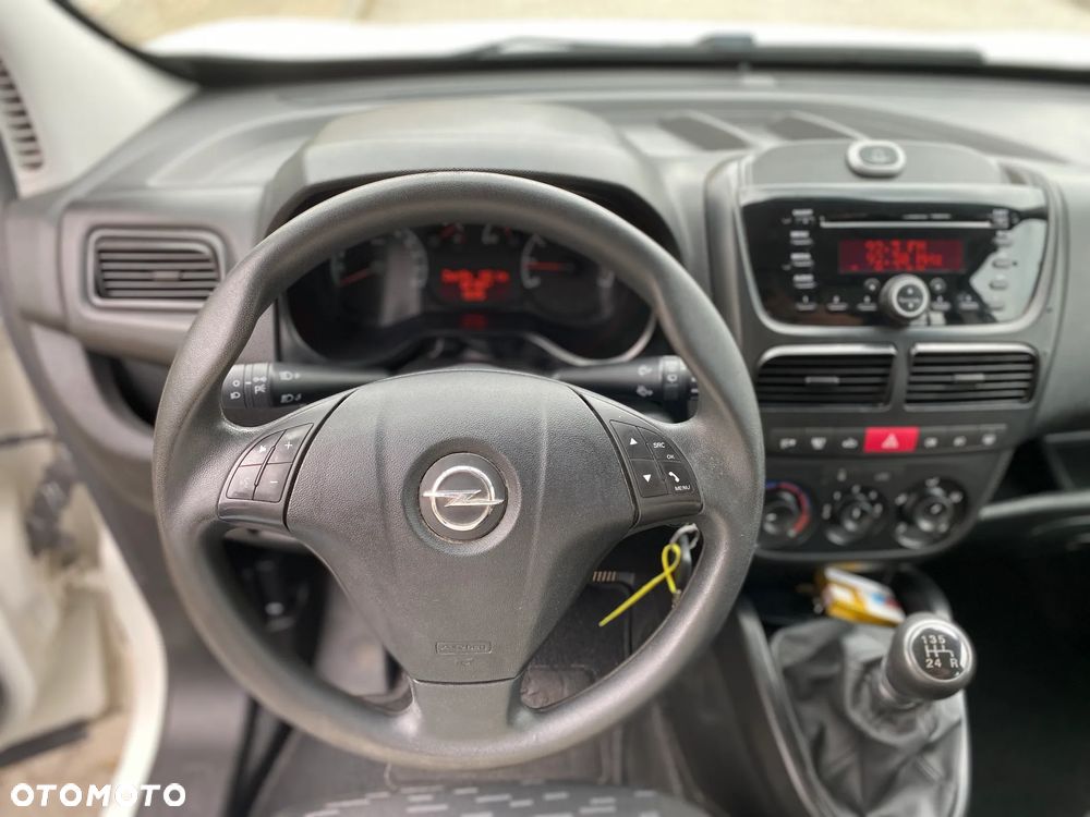 Opel COMBO - 14