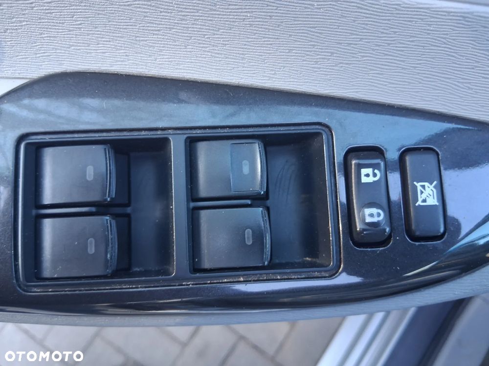 Toyota Sienna 3.5 V6 - 29