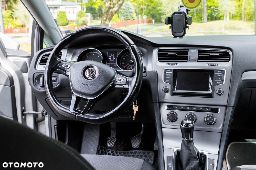 Volkswagen Golf 1.6 TDI BlueMotion Comfortline - 8