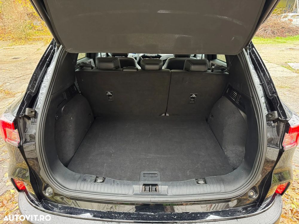 Ford Kuga 2.5 Duratec FHEV AWD Titanium - 32