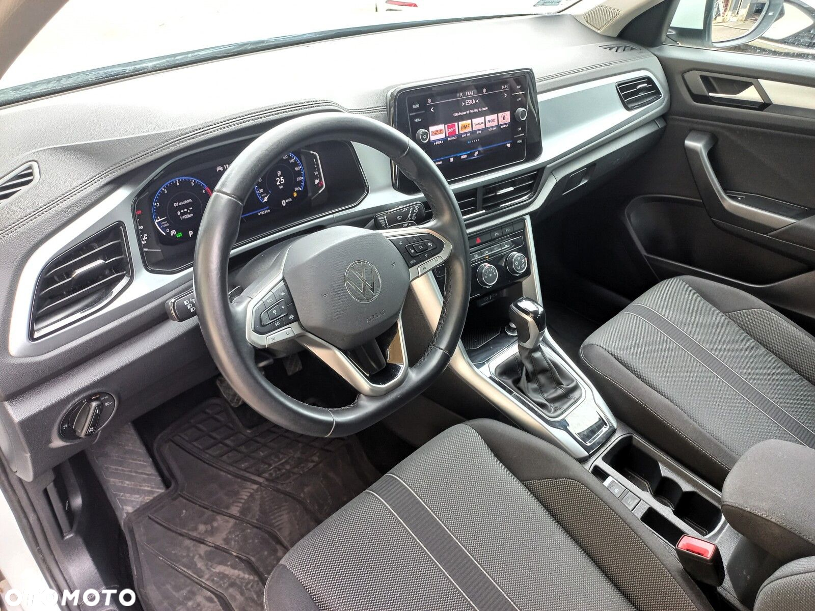 Volkswagen T-Roc - 9