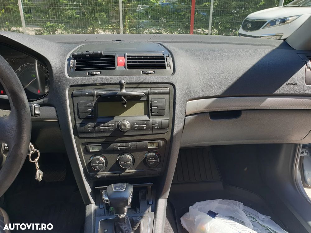 Skoda Octavia 1.9TDI Classic DSG - 10