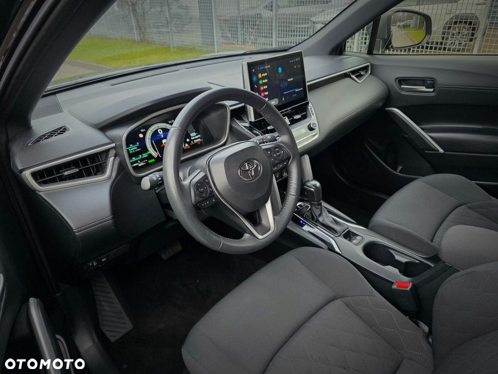 Toyota Corolla Cross - 14